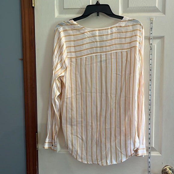 NWT-A.N.A.-Large-Gold Beach striped-button down twist front, V-neck, shirt. - Picture 2 of 10
